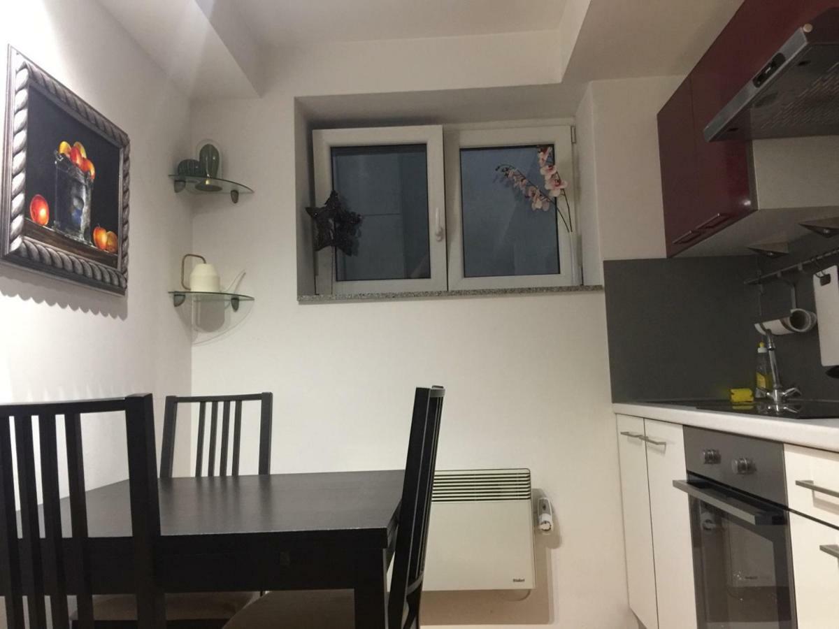 Apartment Red Square リュブリャナ エクステリア 写真